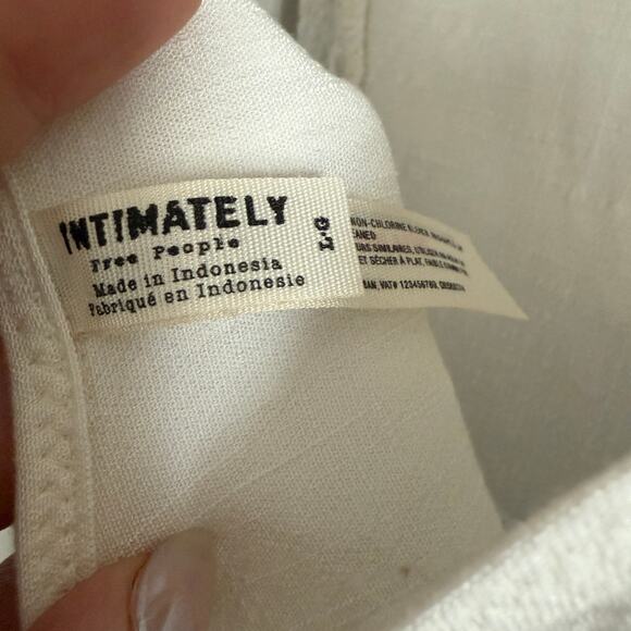 FREE PEOPLE | Intimately White Uh Huh Ruffle Neck Bodysuit | Large - Picture 5 of 5